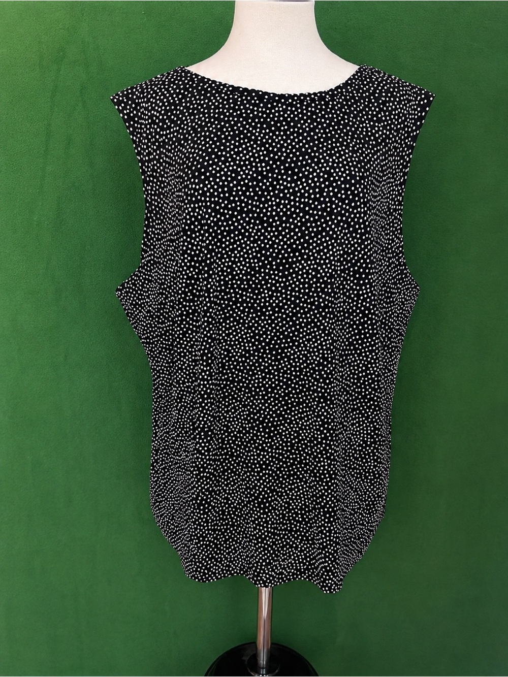 croft & barrow Black and White Polka Dot Sleeveless Tank